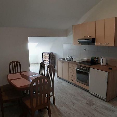 Apartmán Relax Starigrad Paklenica Exteriér fotografie