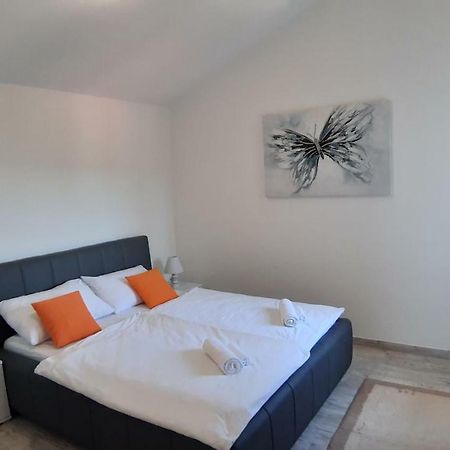 Apartmán Relax Starigrad Paklenica Exteriér fotografie