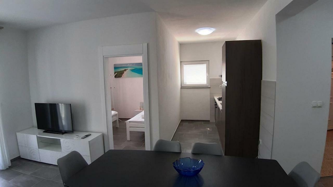 Apartmán Relax Starigrad Paklenica Exteriér fotografie