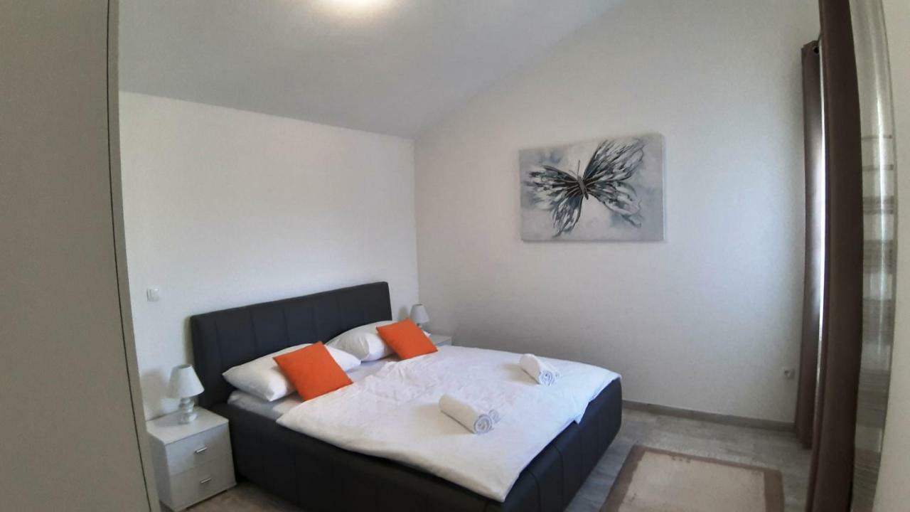 Apartmán Relax Starigrad Paklenica Exteriér fotografie