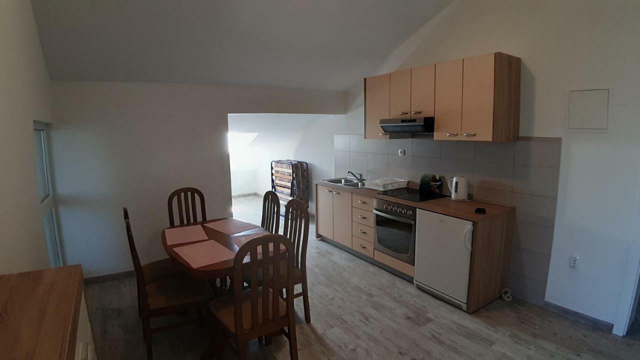 Apartmán Relax Starigrad Paklenica Exteriér fotografie