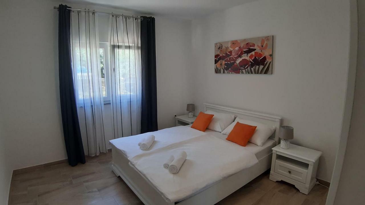 Apartmán Relax Starigrad Paklenica Exteriér fotografie