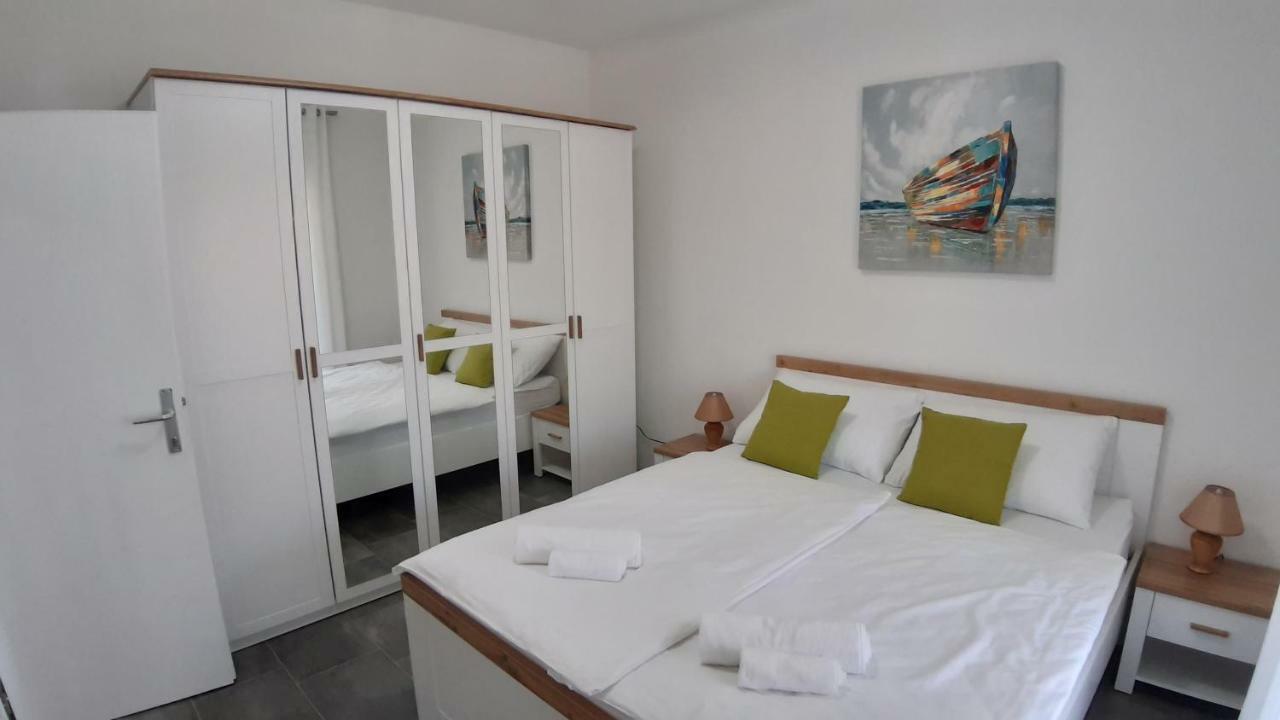 Apartmán Relax Starigrad Paklenica Exteriér fotografie