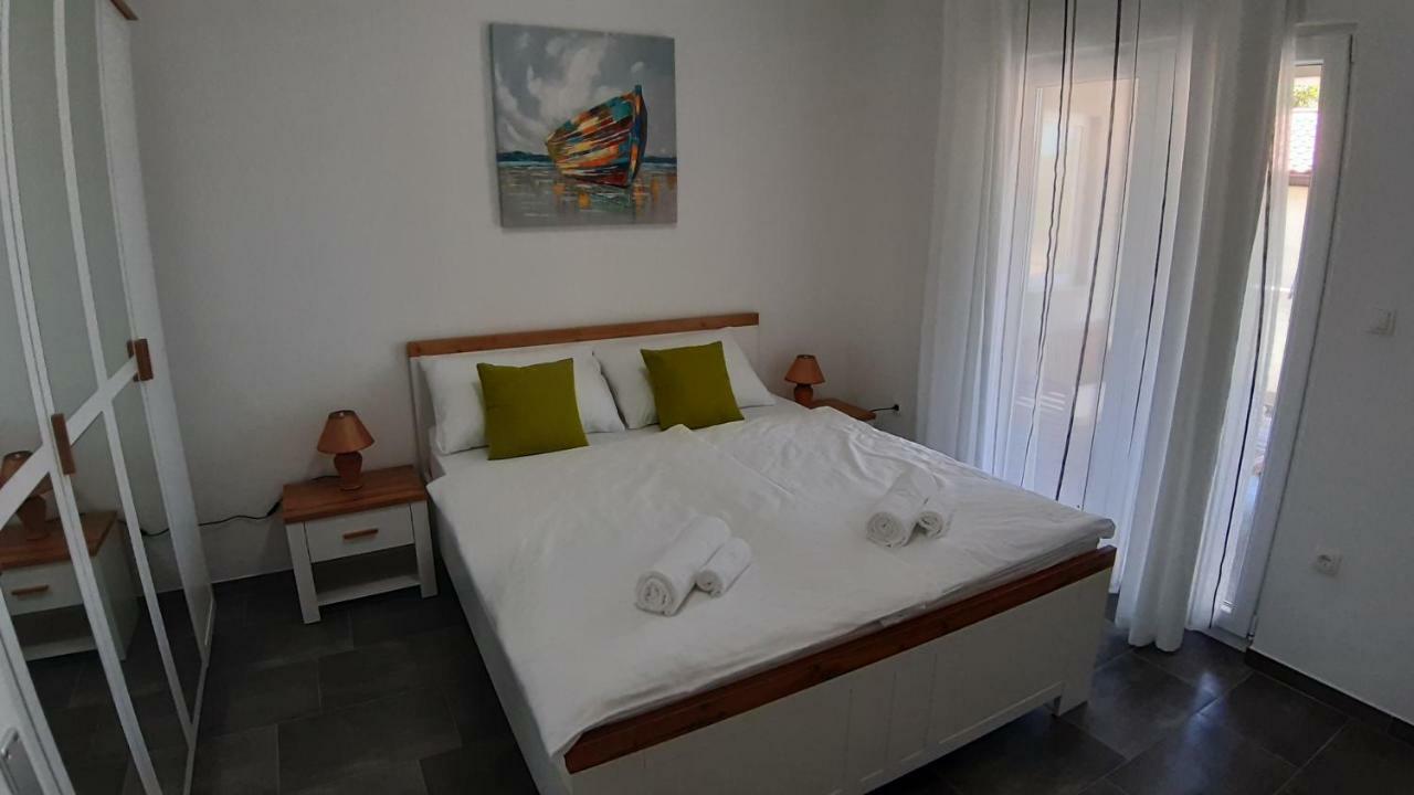 Apartmán Relax Starigrad Paklenica Exteriér fotografie